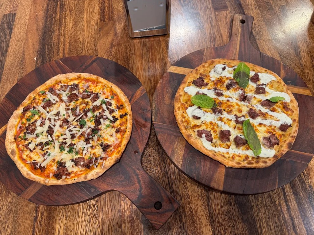 Lord of Pizzas and Café