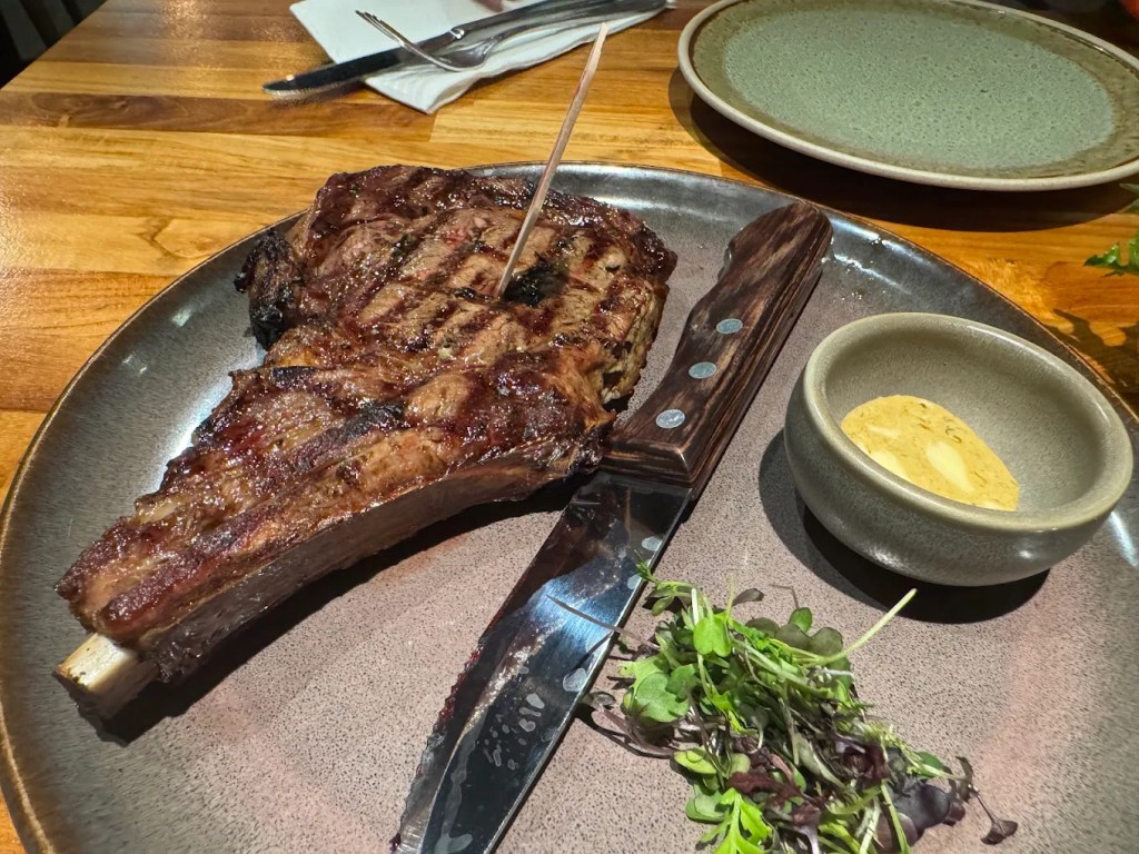 Beef & Bar Restaurant