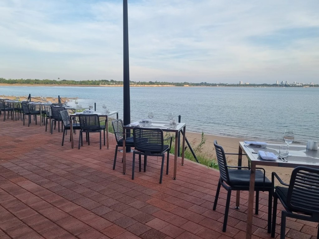 Pee Wee's at the Point