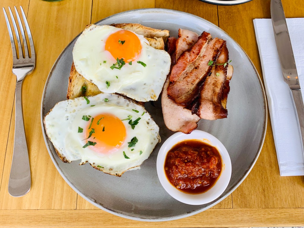 Best Breakfast Spots in Byron Bay