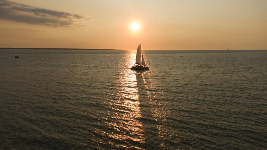 Sail Darwin!