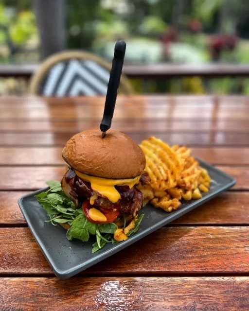 The Palms Restaurant & Bar